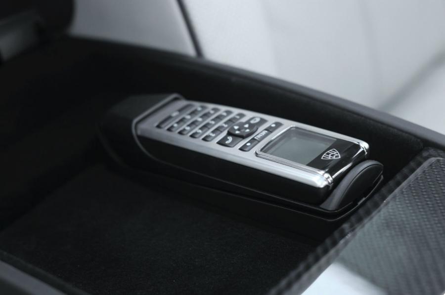 Детали интерьера Maybach 57S Coupe by DC Dream Cars (W240) 2015 года  (фото 23 из 30)